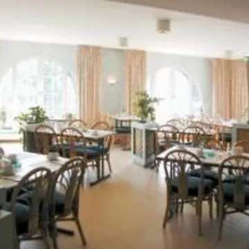 Hotel Post Frankfurt Airport