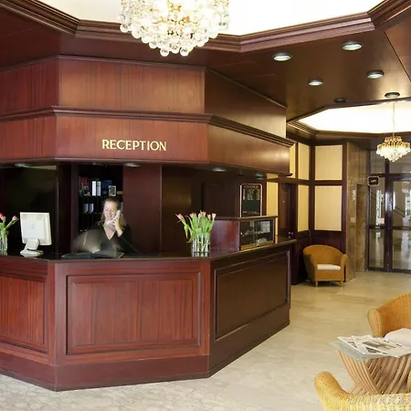 Post Frankfurt Airport Hotel 3*