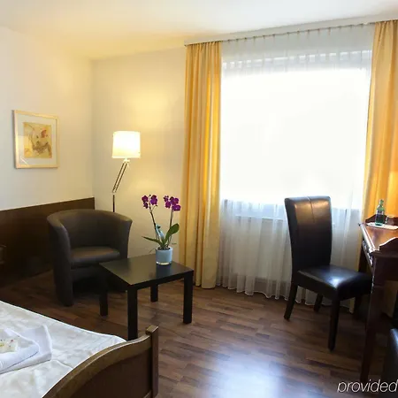 Post Frankfurt-airport Hotel 3*